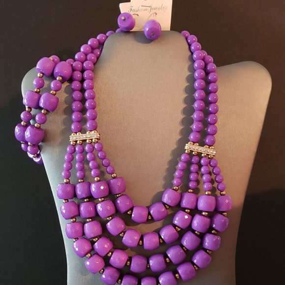 Jewelry - Picture 14 of 14